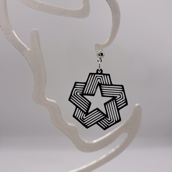 Geometric Star Black Earrings - Picture 3 of 4